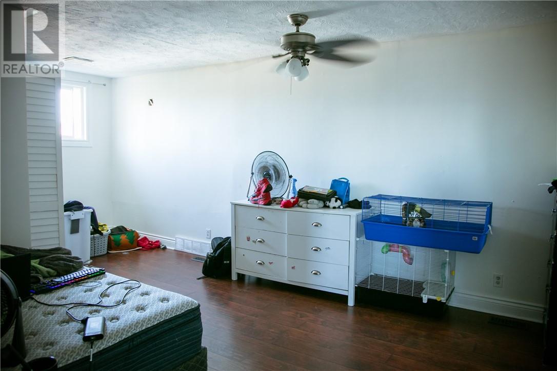 2714 Main - 14