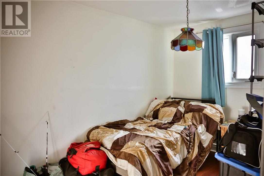 2714 Main - 15