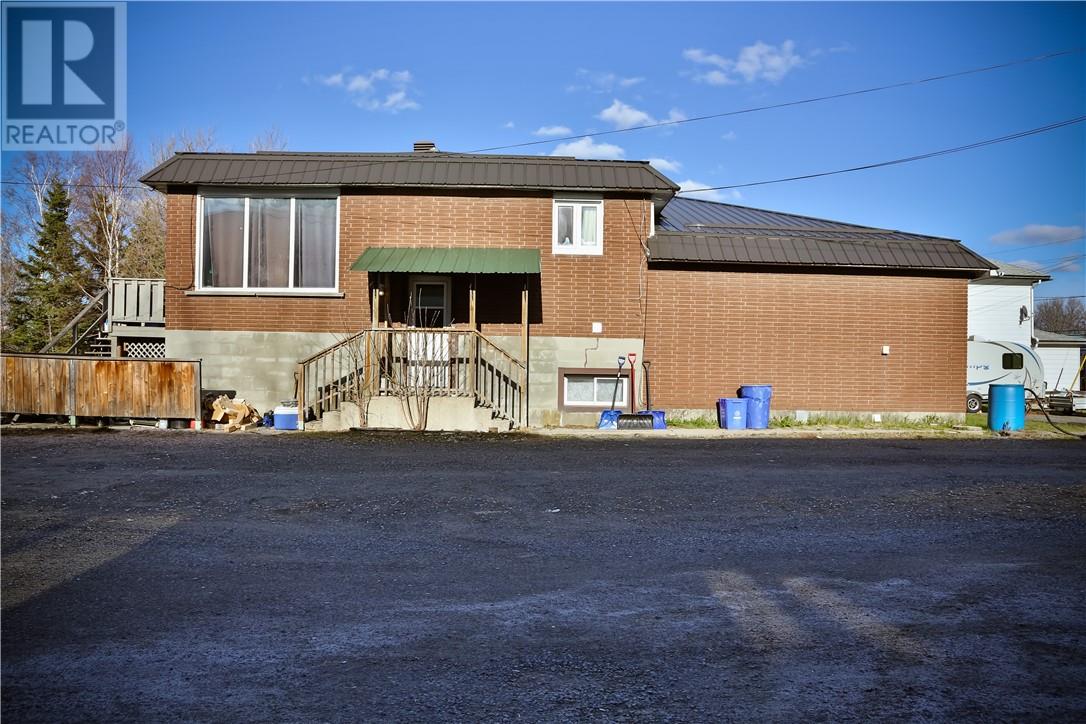 2714 Main - 3