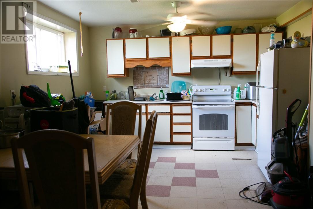 2714 Main - 9