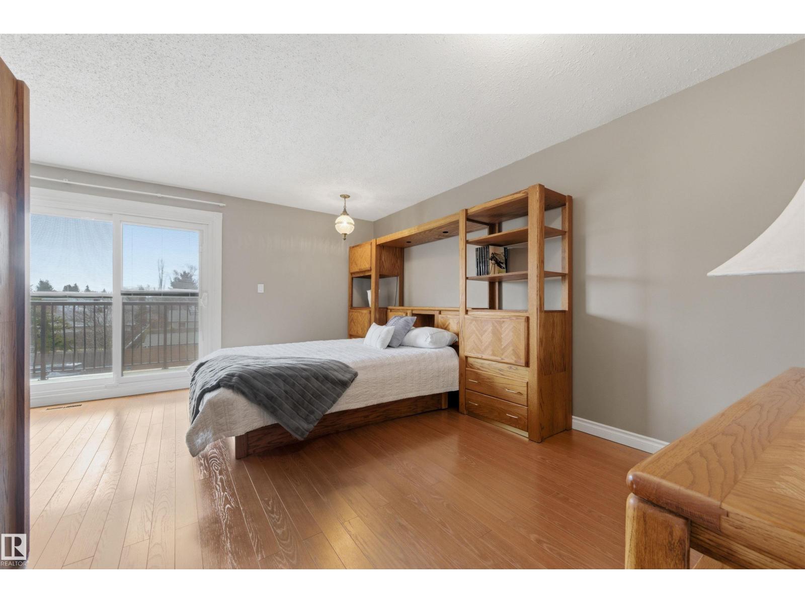 11212 35 AV NW, Edmonton