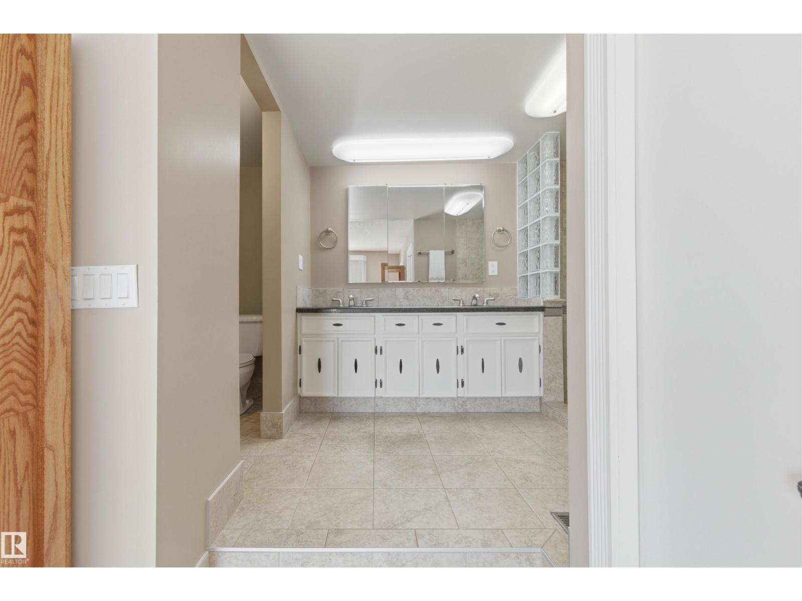 11212 35 AV NW, Edmonton