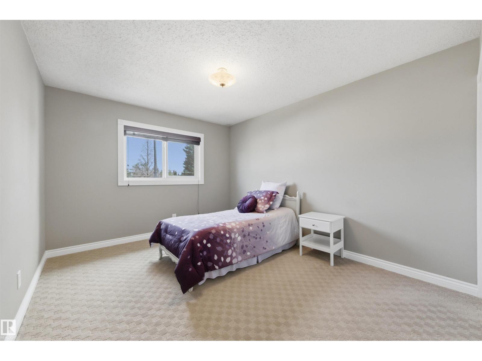 11212 35 AV NW, Edmonton
