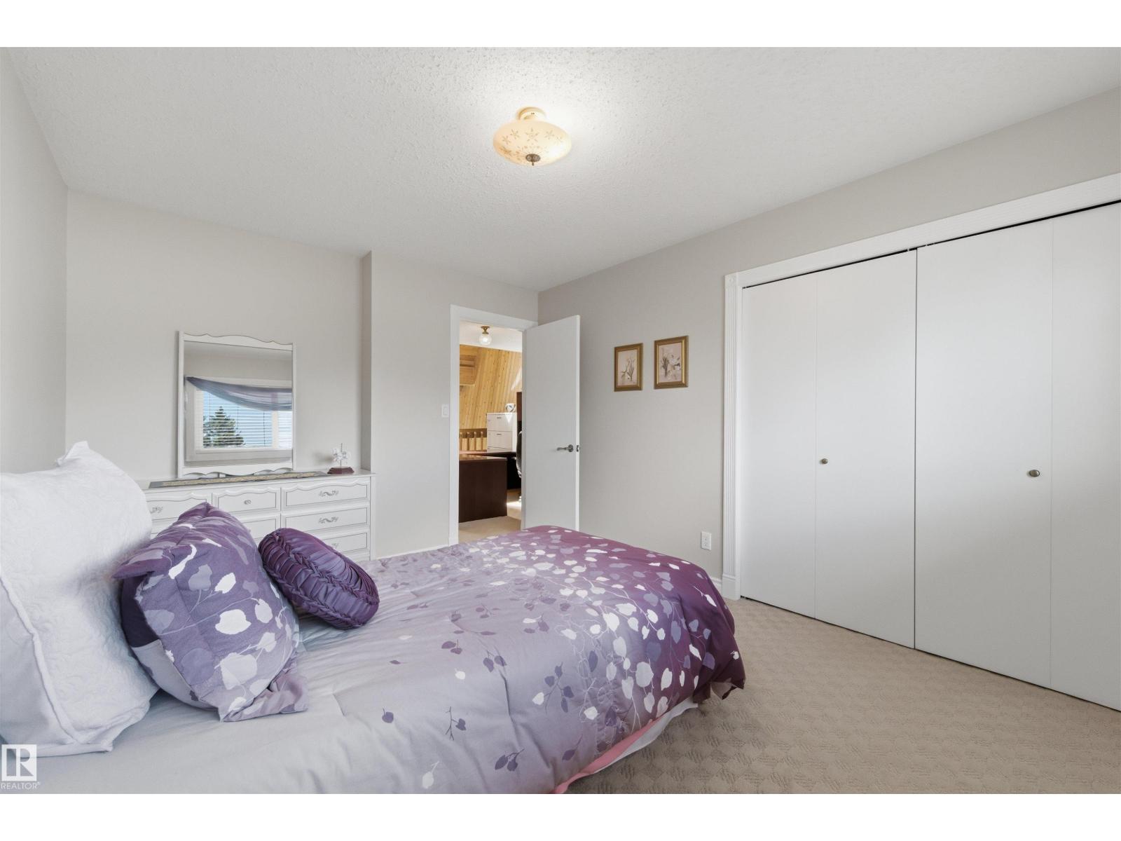 11212 35 AV NW, Edmonton
