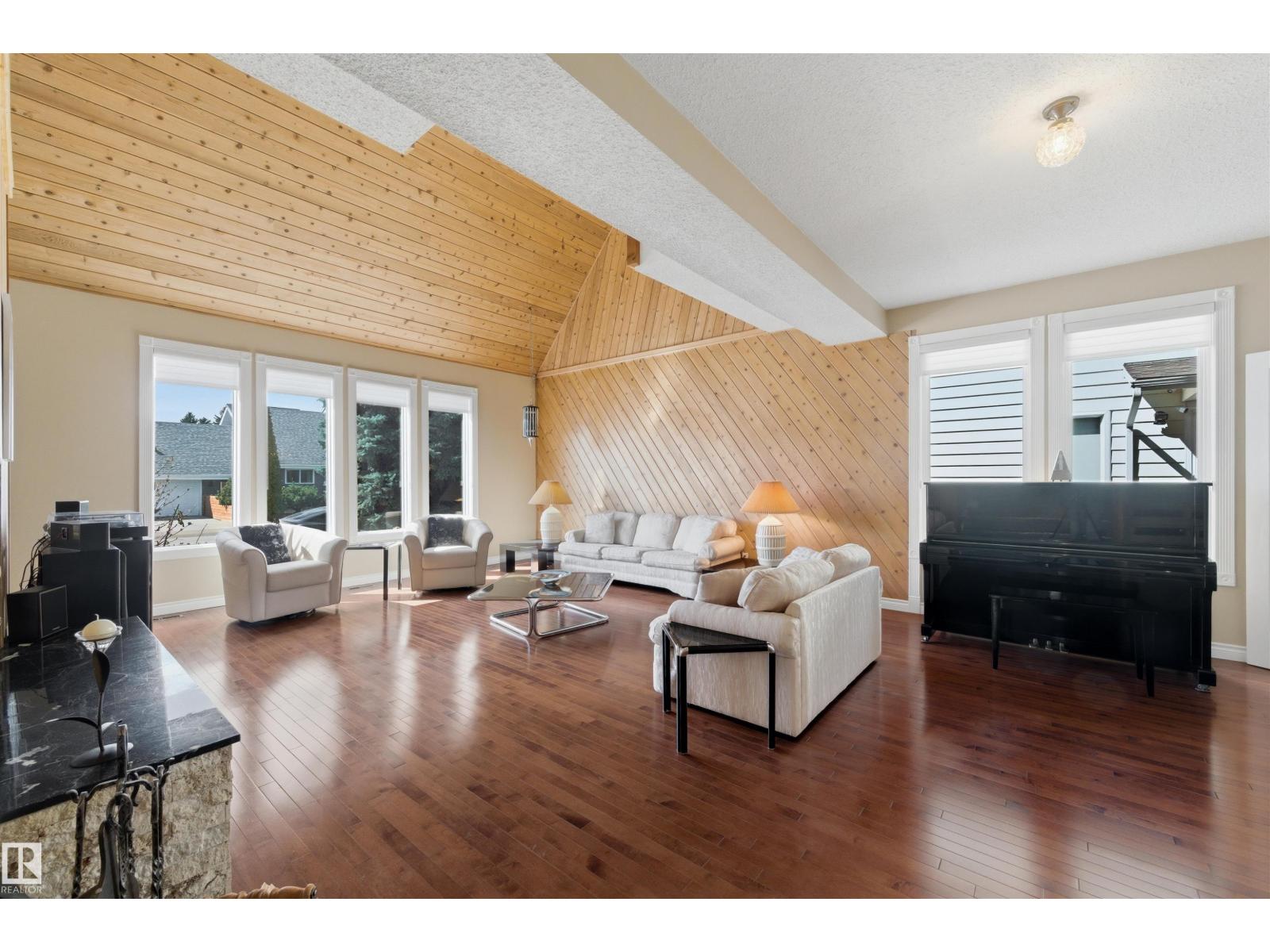 11212 35 AV NW, Edmonton
