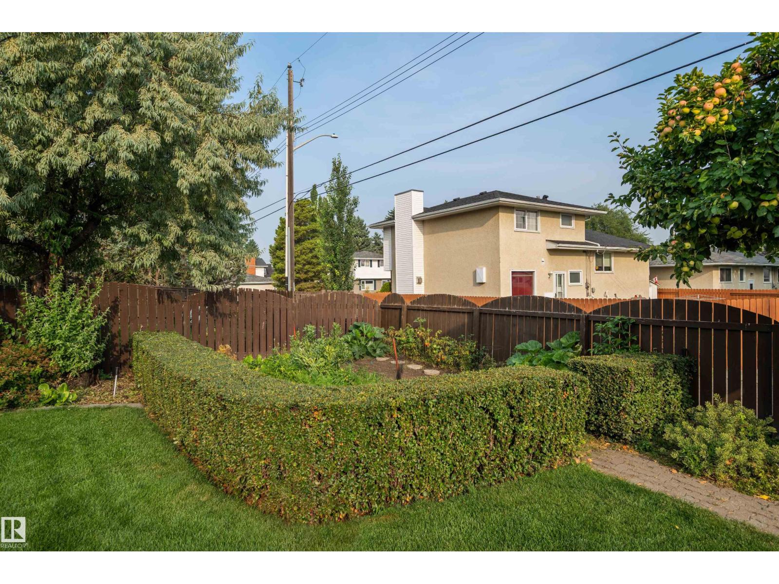 11212 35 AV NW, Edmonton
