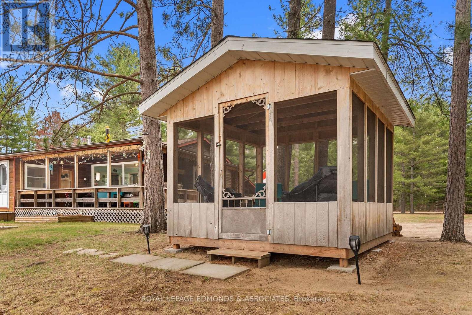 626 PECOSKIE DRIVE - 27