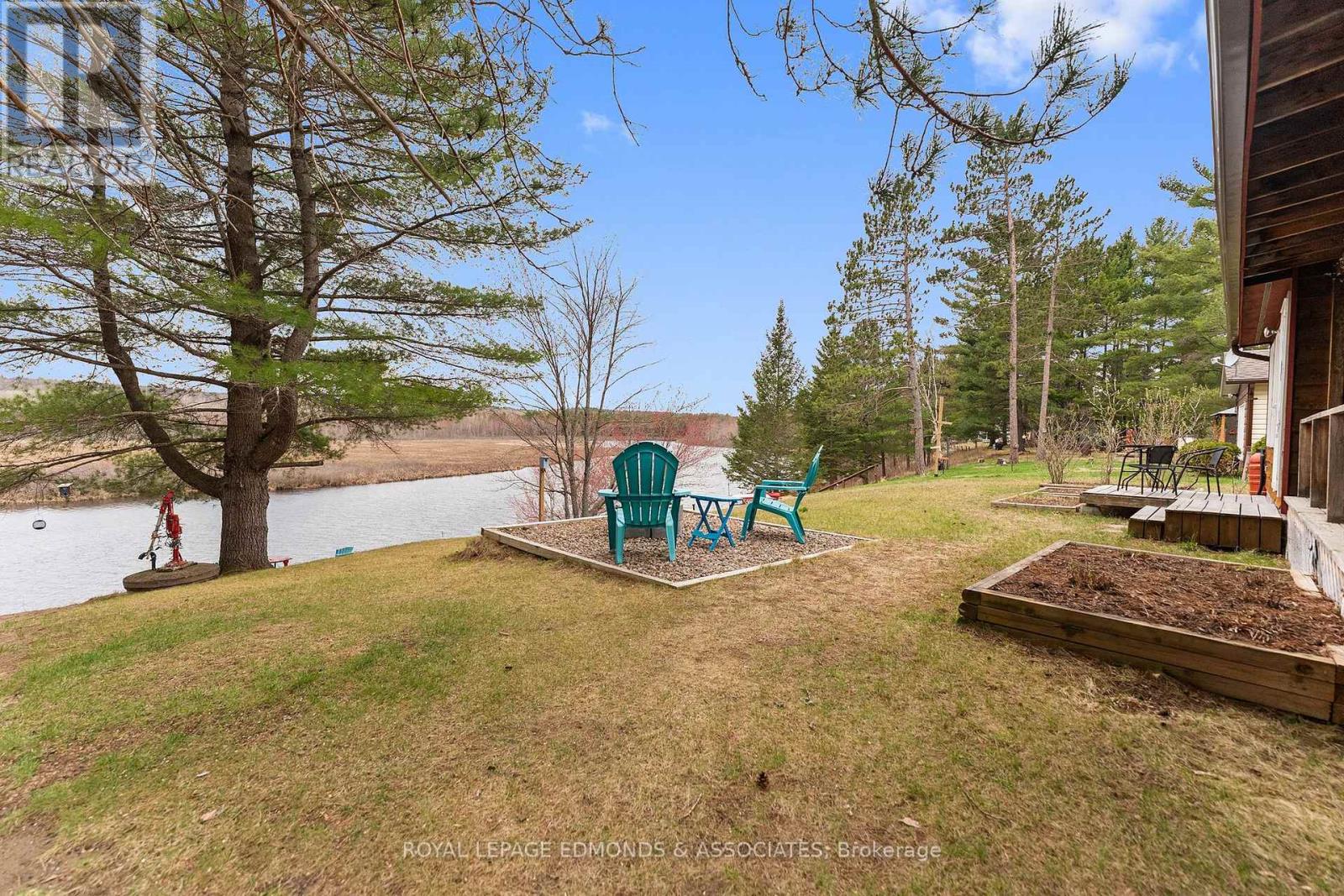 626 PECOSKIE DRIVE - 32