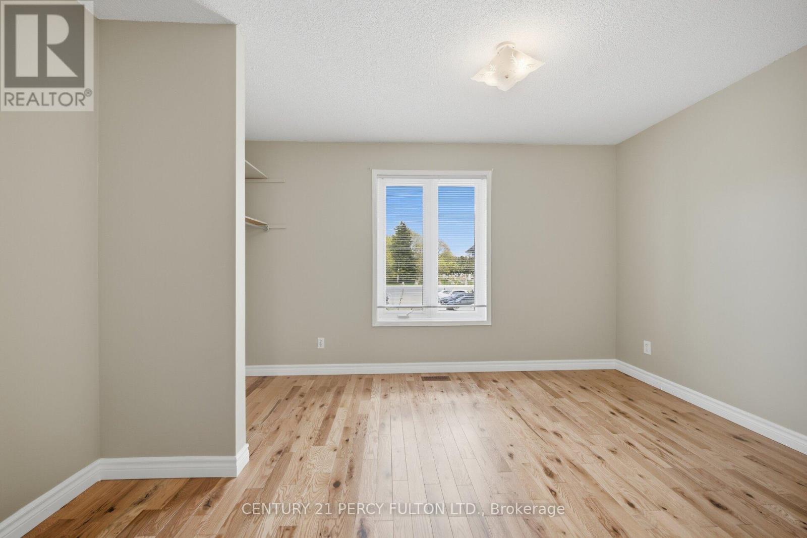#18 3680 BRIMLEY ROAD - 28