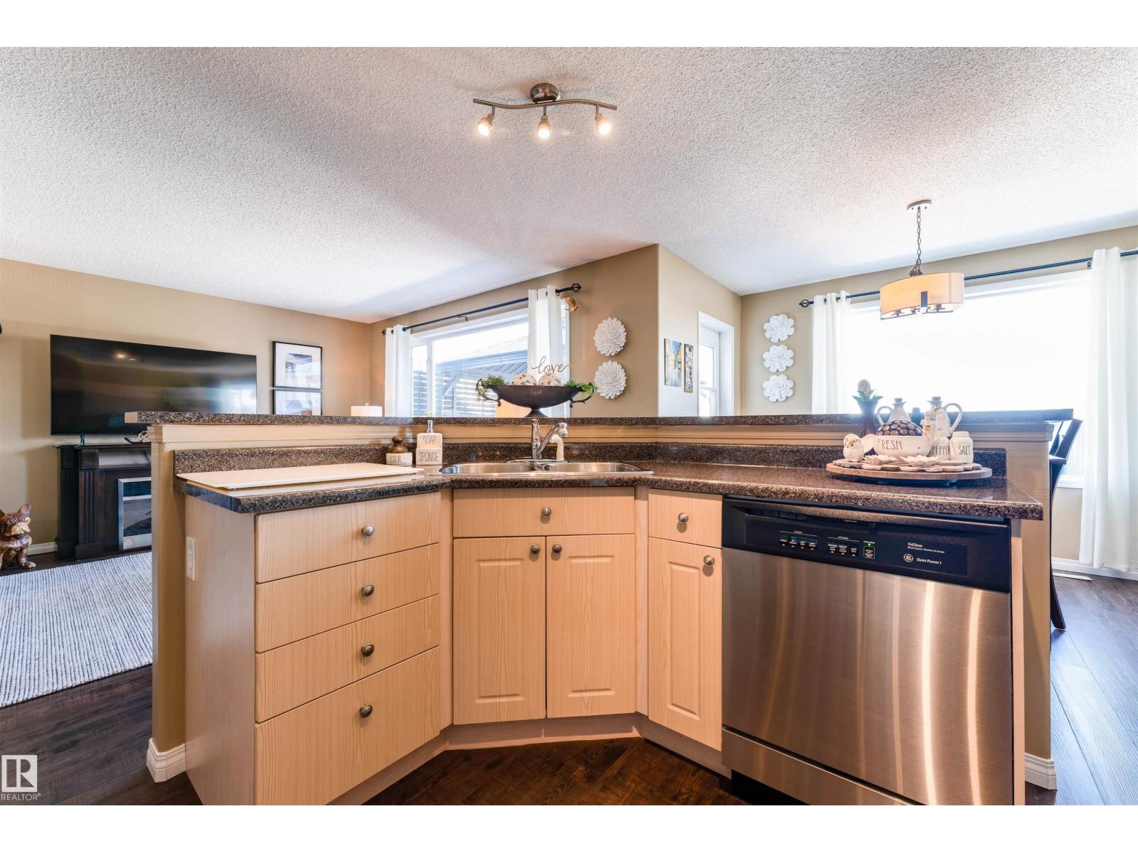 847 BLACKLOCK WY SW, Edmonton