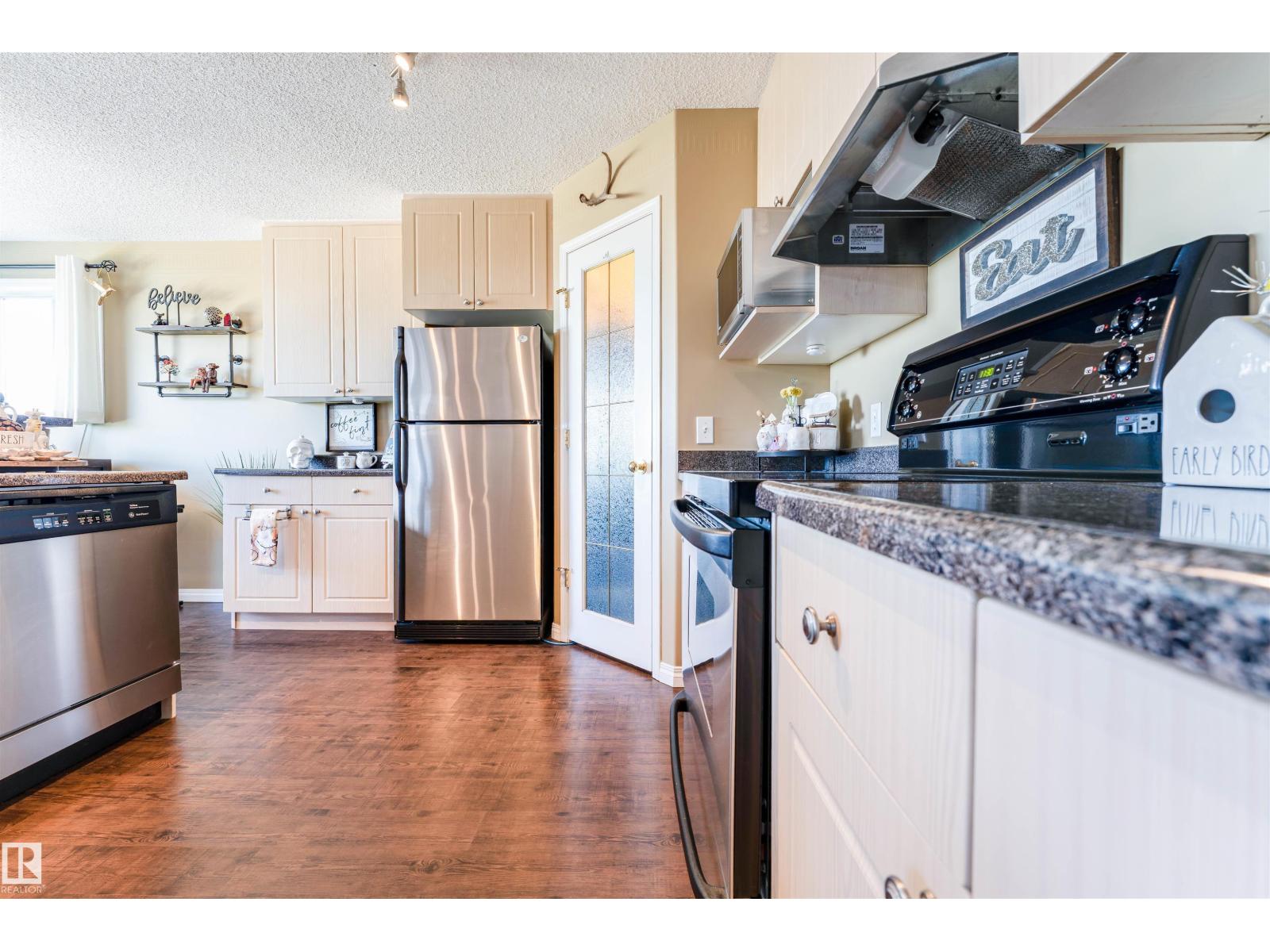 847 BLACKLOCK WY SW, Edmonton