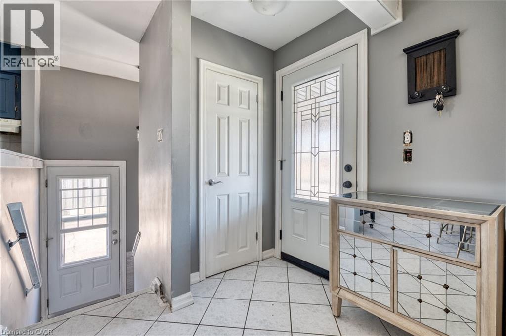 151 WINCHESTER Boulevard, Hamilton, Ontario, L8T2M9 — Photo 4