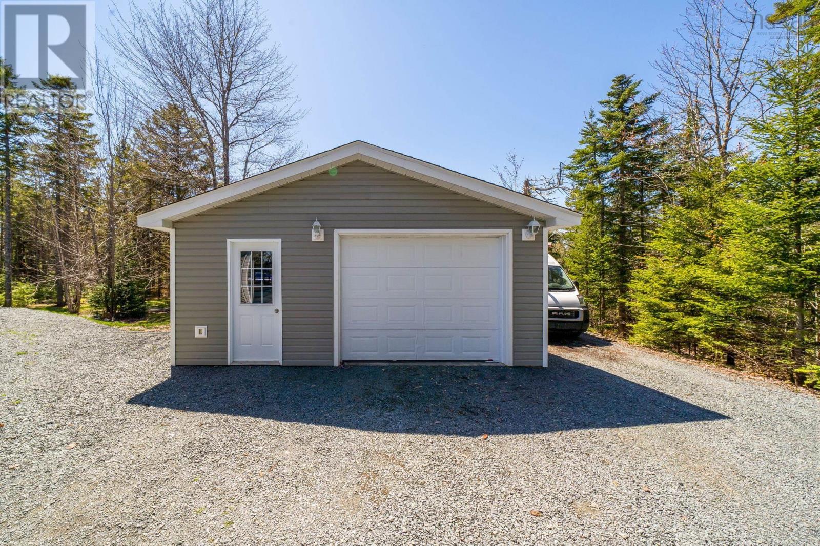 Property 29 of 39 of 3340 Sackville Drive