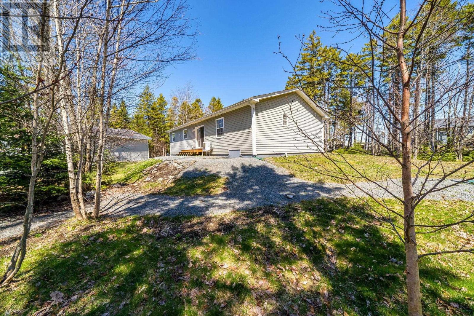Property 31 of 39 of 3340 Sackville Drive