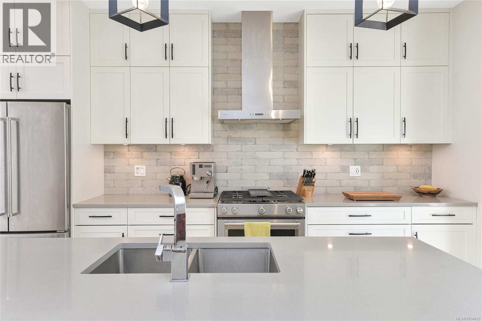 103 3284 Kettle Creek Crescent, Langford