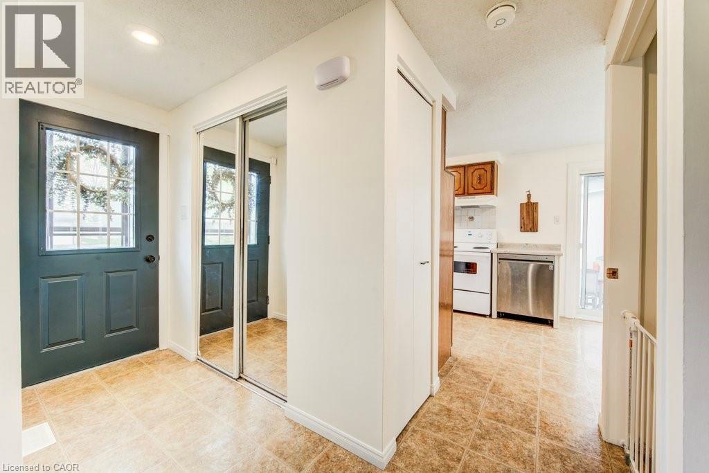 35 MOCKINGBIRD Drive, Elmira, Ontario, N3B3E4 — Photo 19