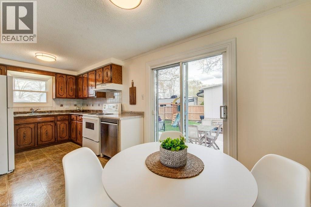 35 MOCKINGBIRD Drive, Elmira, Ontario, N3B3E4 — Photo 29