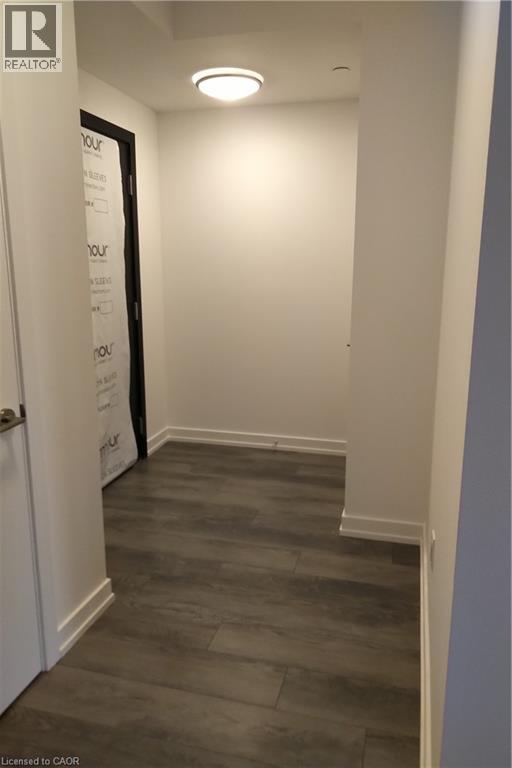 15 WELLINGTON Street S Unit# 1014, Kitchener, Ontario, N2G0E4 — Photo 4