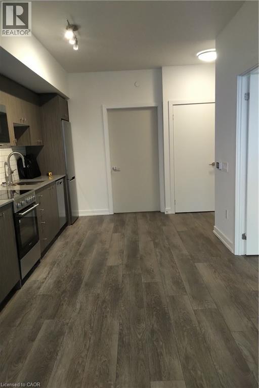15 WELLINGTON Street S Unit# 1014, Kitchener, Ontario, N2G0E4 — Photo 6