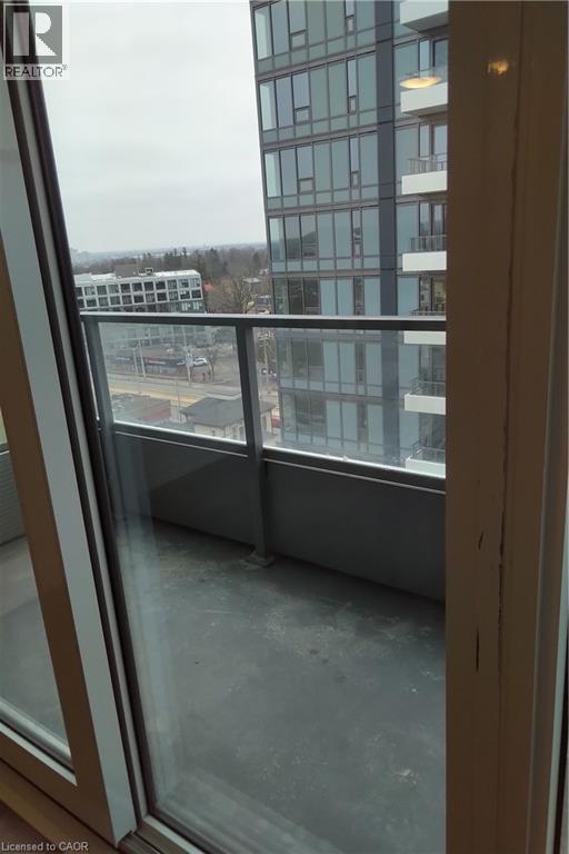 15 WELLINGTON Street S Unit# 1014, Kitchener, Ontario, N2G0E4 — Photo 9