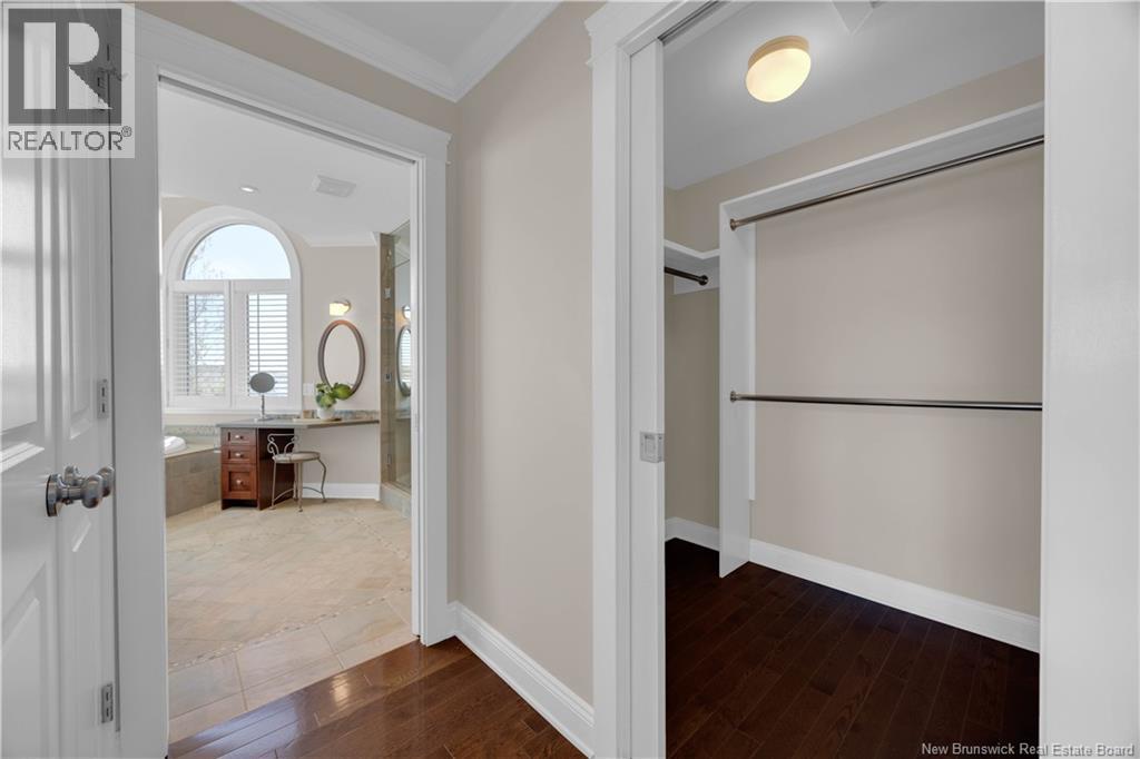 5 Admiralty Drive - Image 36