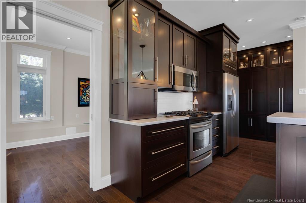 5 Admiralty Drive - Image 18