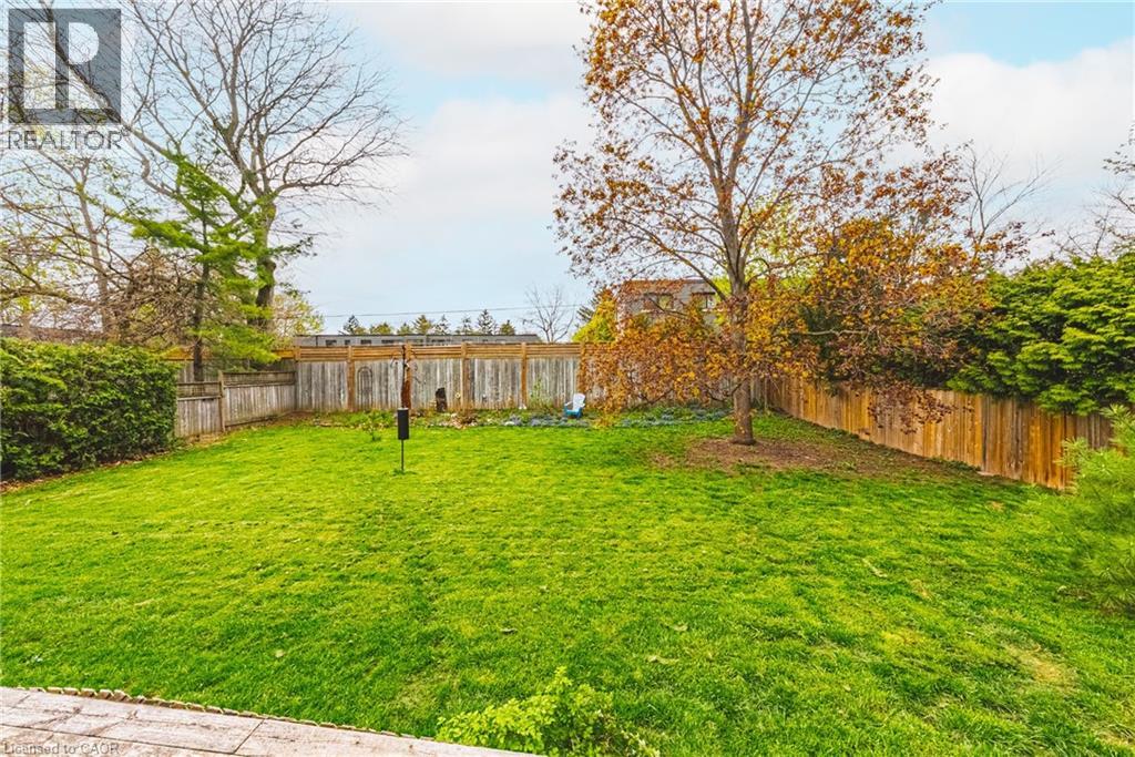 2143 DEYNCOURT Drive, Burlington, Ontario, L7R1W2 — Photo 18