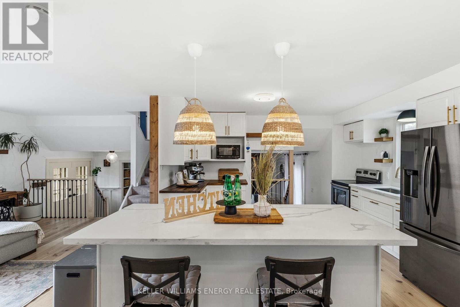 58 VICTORIA AVENUE N - 4