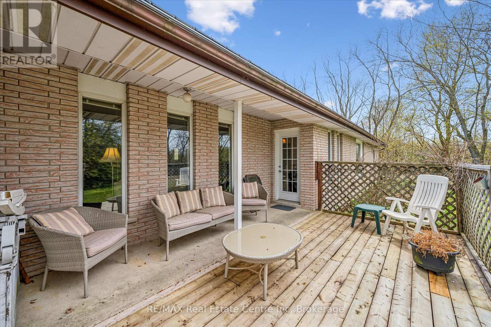 8420 ERAMOSA-GARAFRAXA TOWNLINE - 32