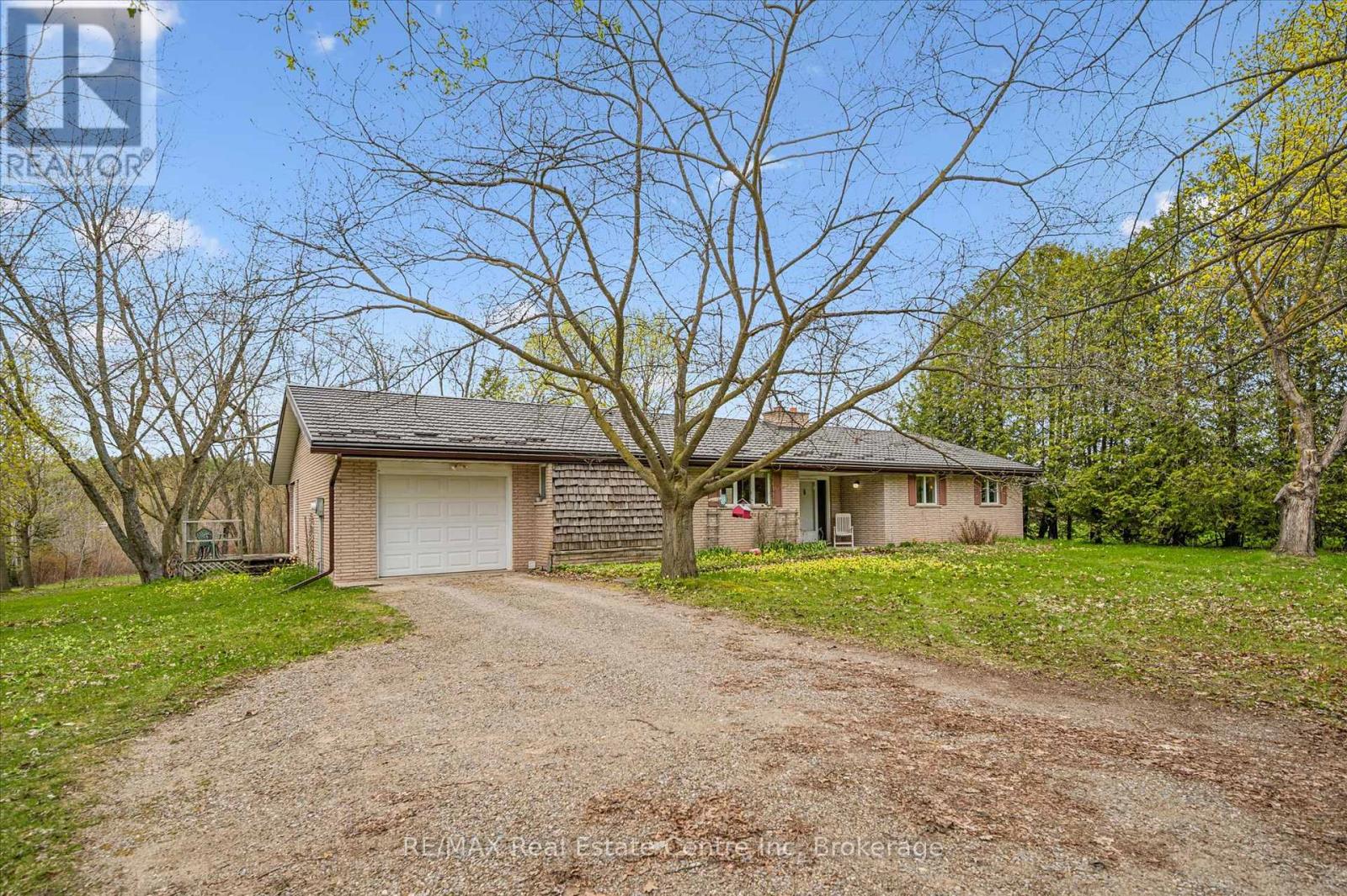 8420 ERAMOSA-GARAFRAXA TOWNLINE - 44