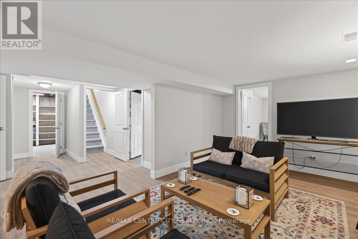 1102 PRINCE PHILIP DRIVE - 29