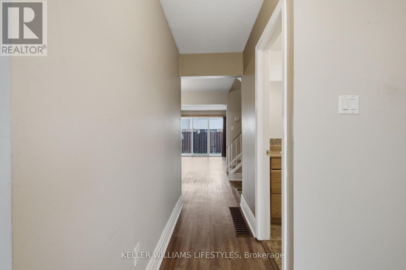 #136 500 OSGOODE DRIVE - 7