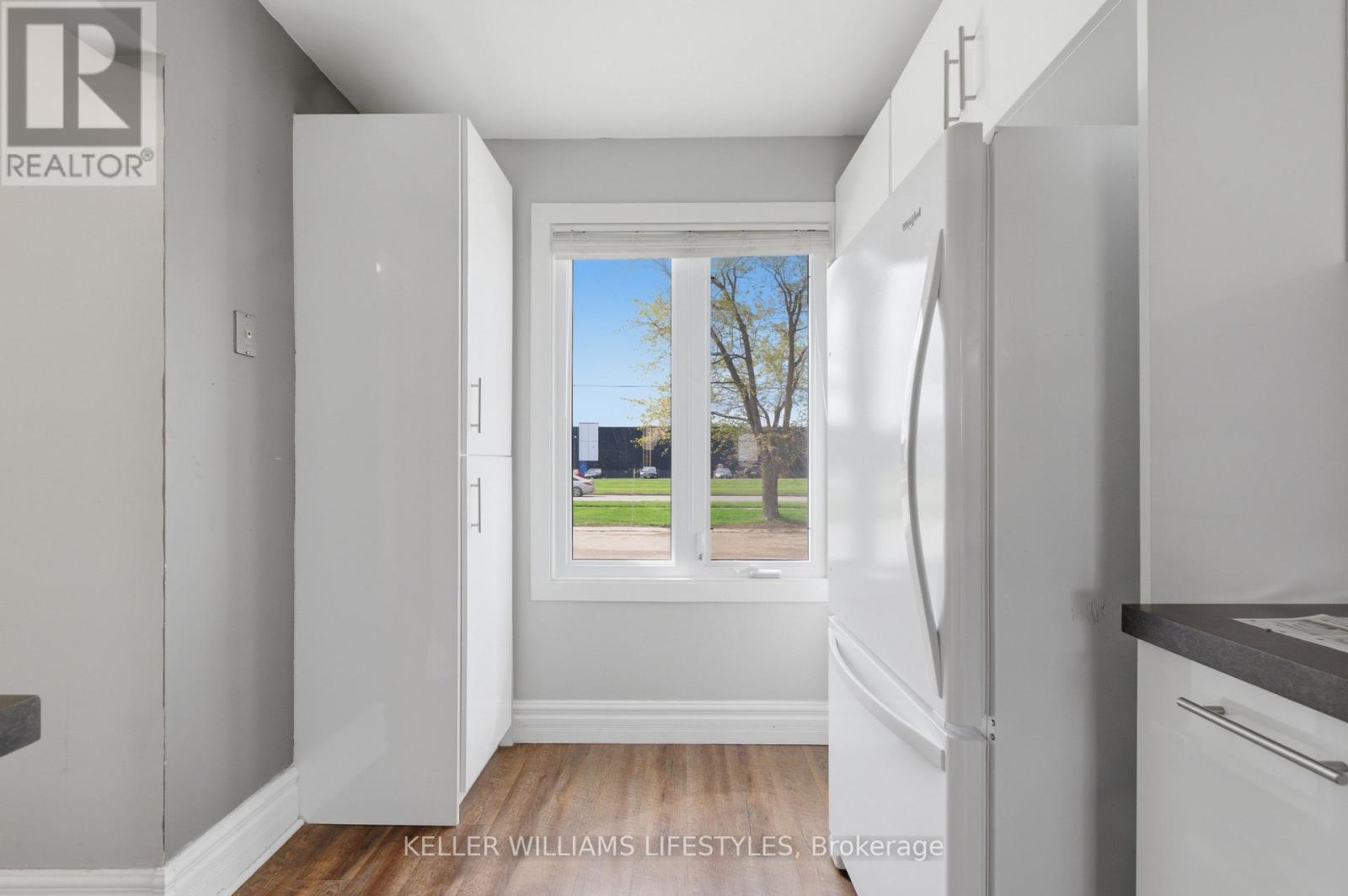 #136 500 OSGOODE DRIVE - 9