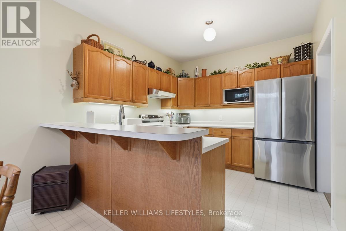 #24 519 RIVERSIDE DRIVE - 22