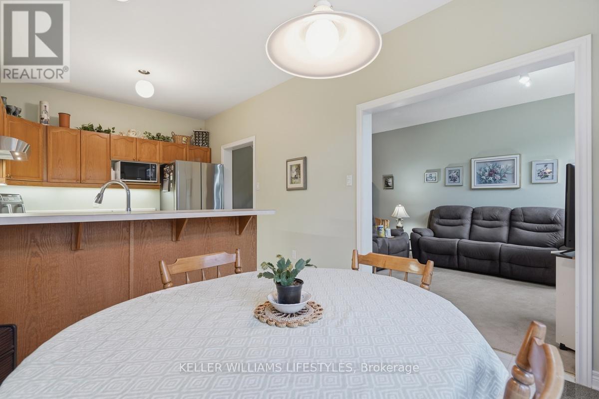 #24 519 RIVERSIDE DRIVE - 26