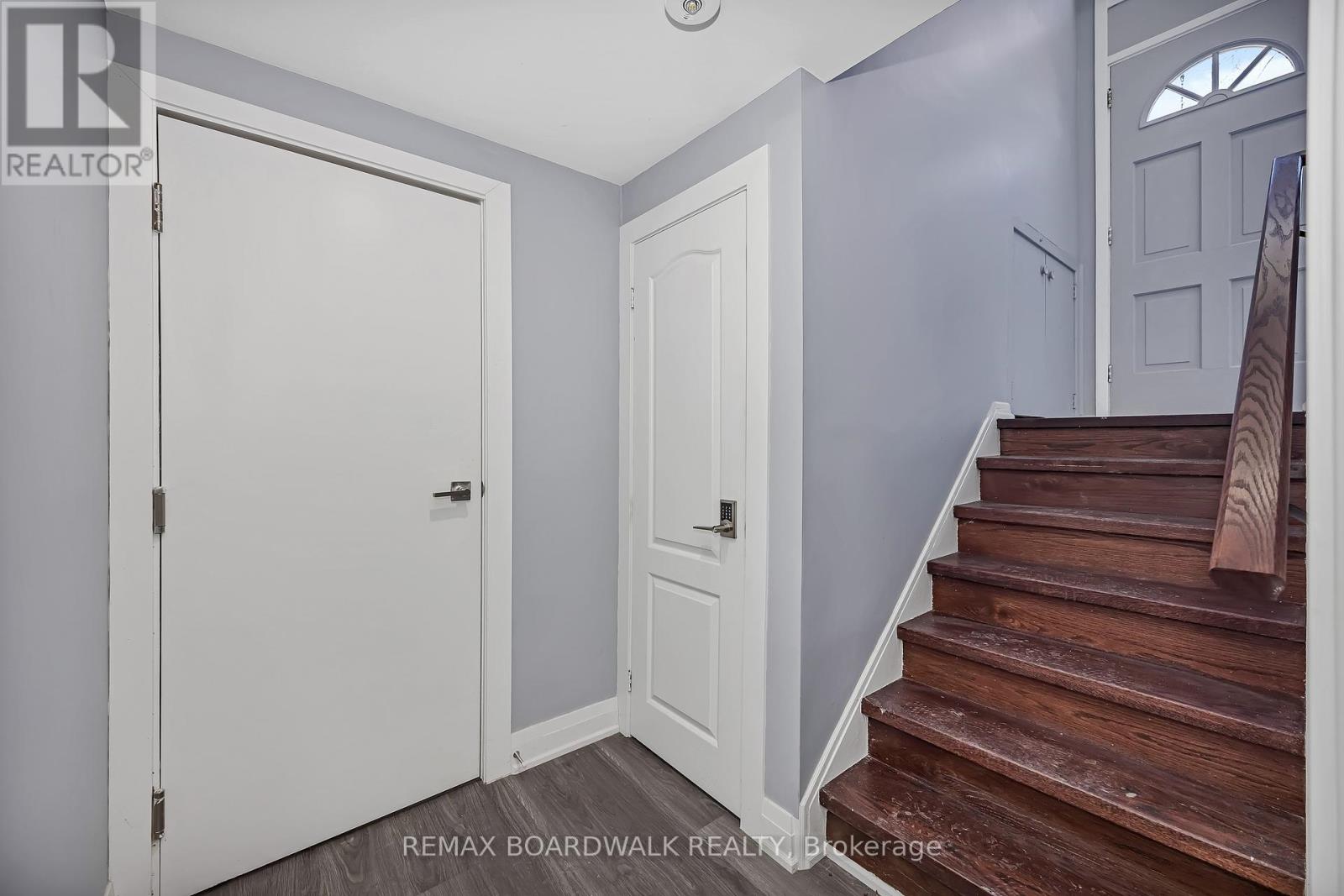 956 GARWOOD AVENUE - 23