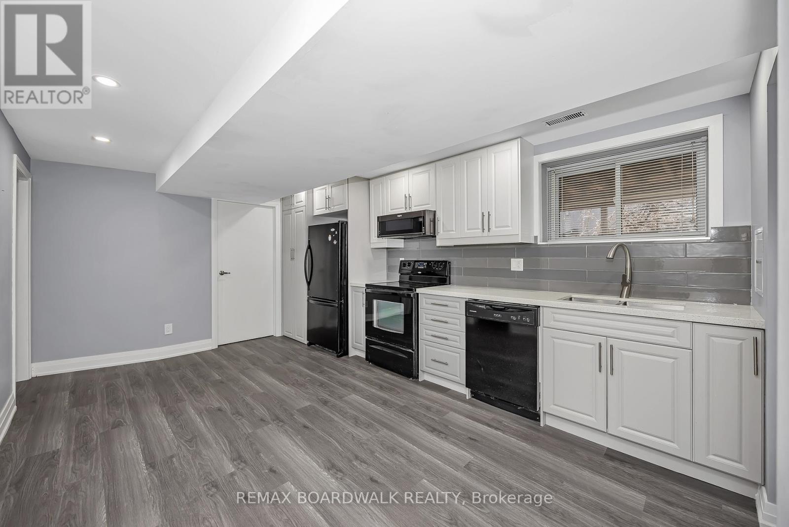 956 GARWOOD AVENUE - 25
