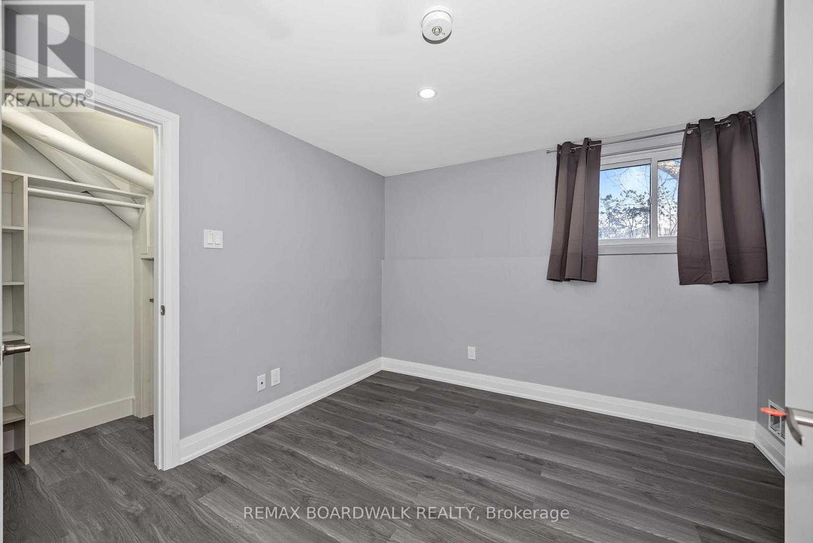 956 GARWOOD AVENUE - 32