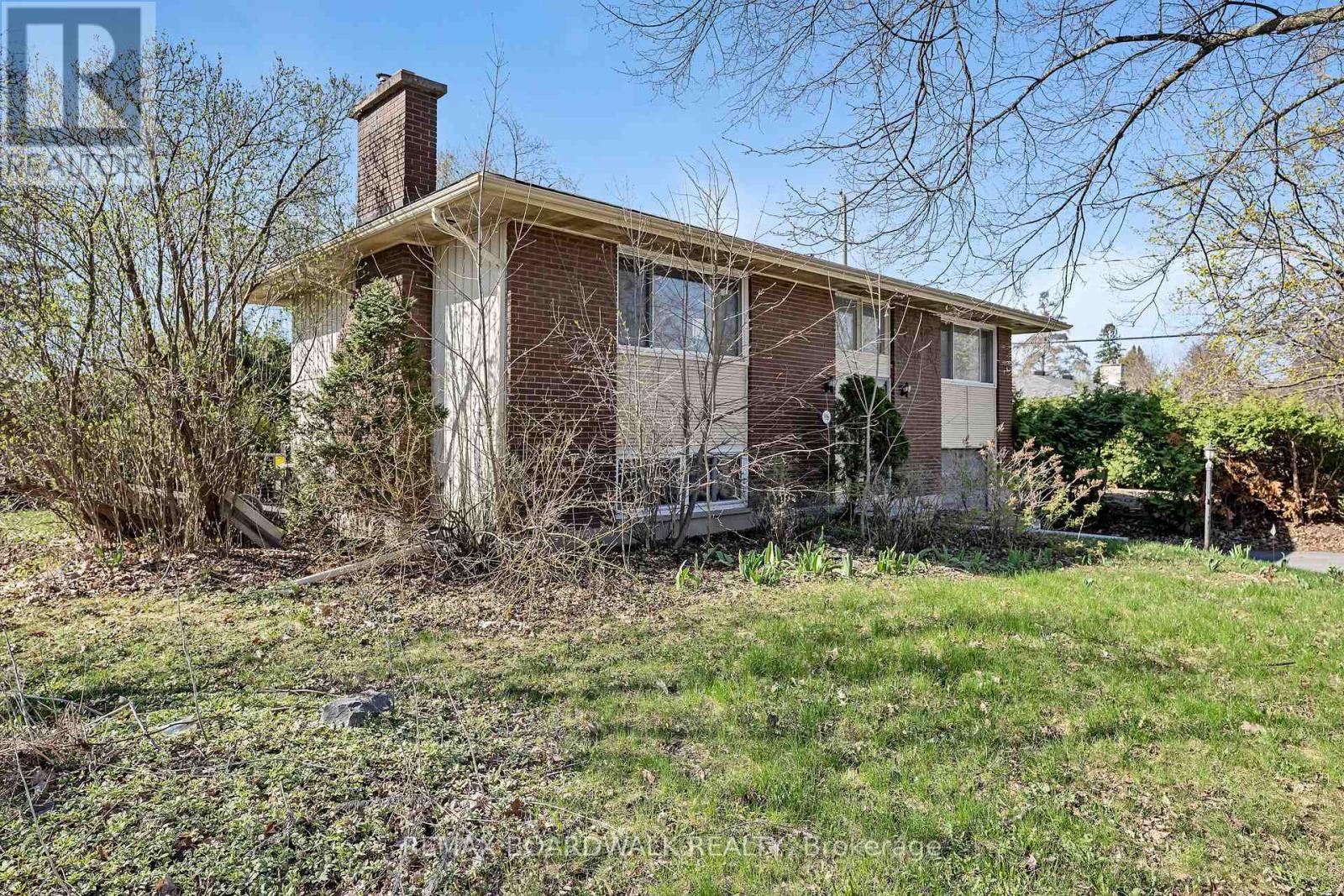 956 GARWOOD AVENUE - 40