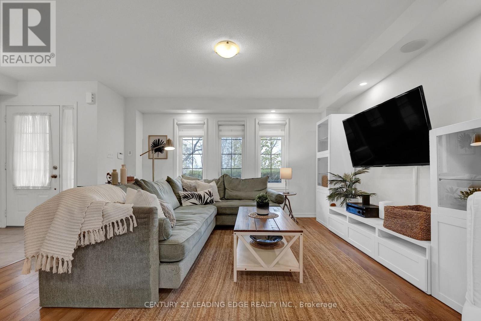 178 BRITANNIA AVENUE W - 7