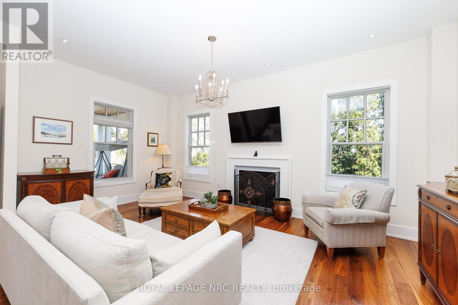 97 BROCK STREET - 13