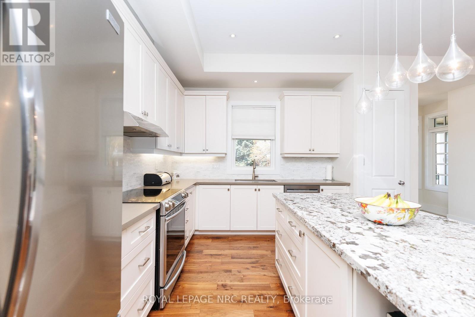97 BROCK STREET - 16