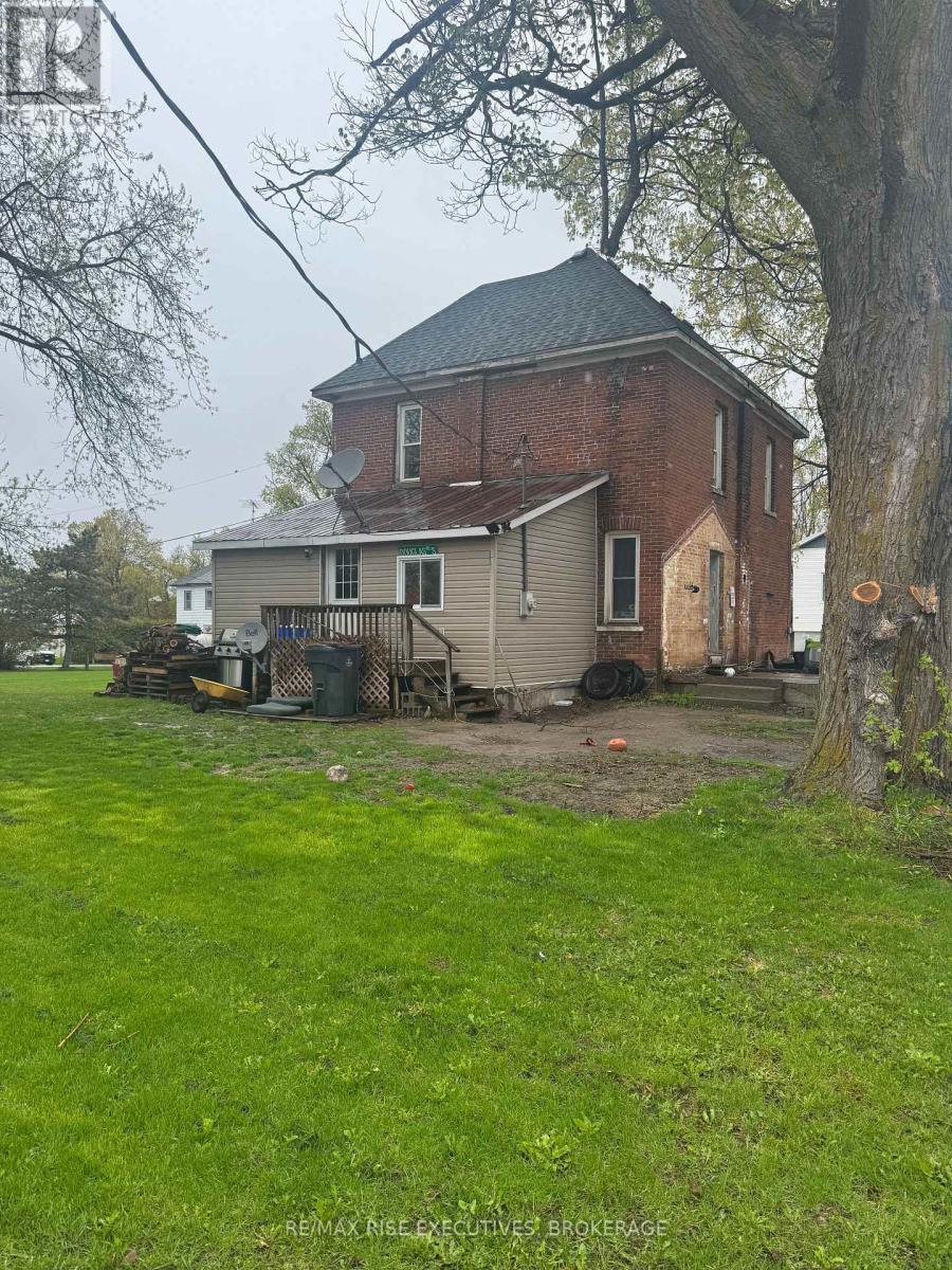 109 ADELAIDE STREET - Image 3