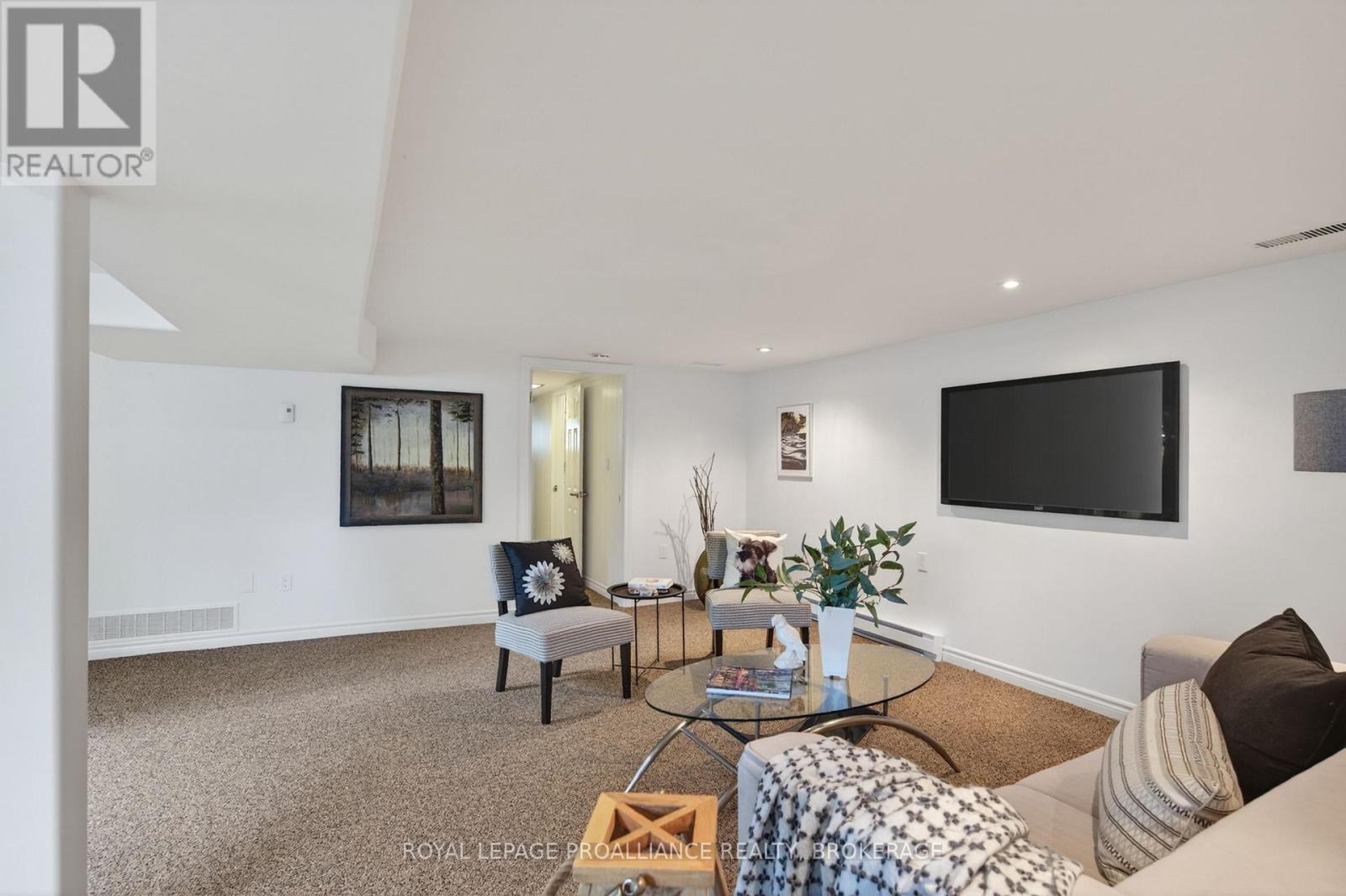 31 JORENE DRIVE - 25
