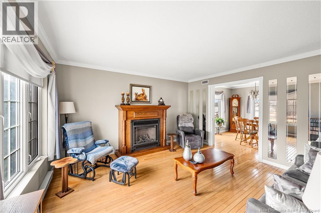 1725 Gowan Brae - 11