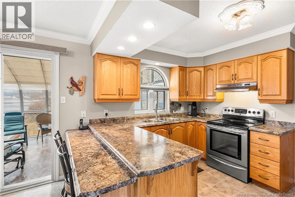 1725 Gowan Brae - 16