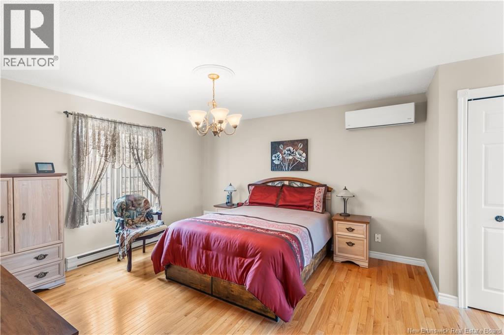 1725 Gowan Brae - 34
