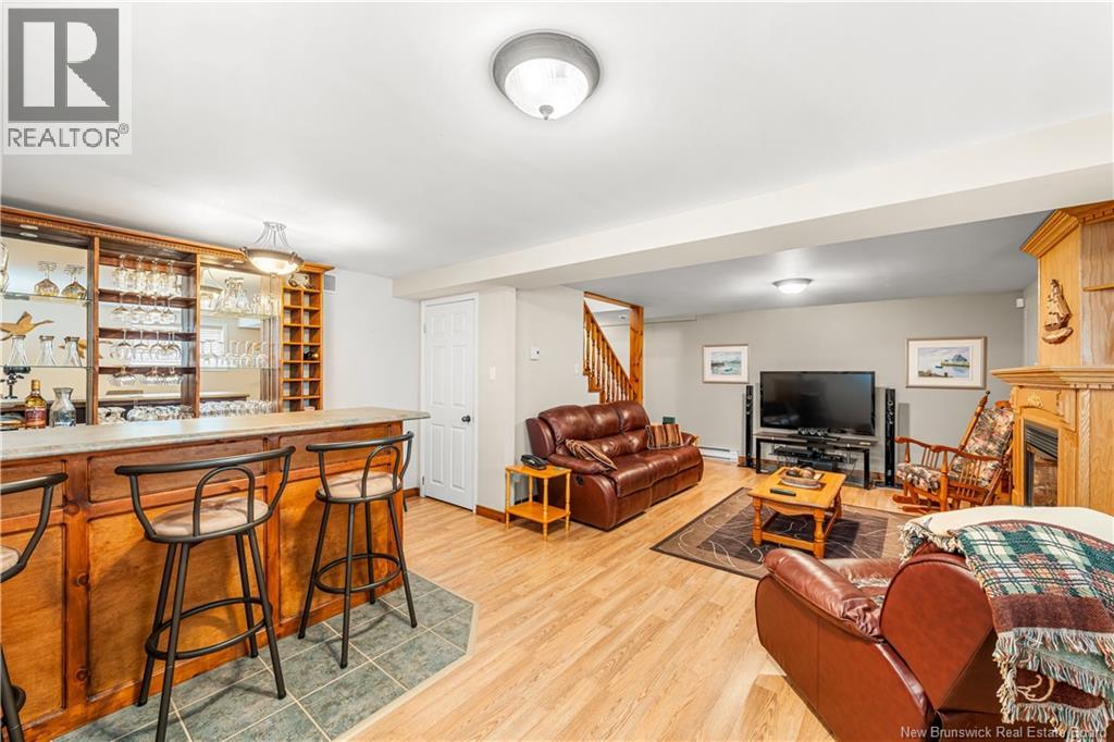 1725 Gowan Brae - 38
