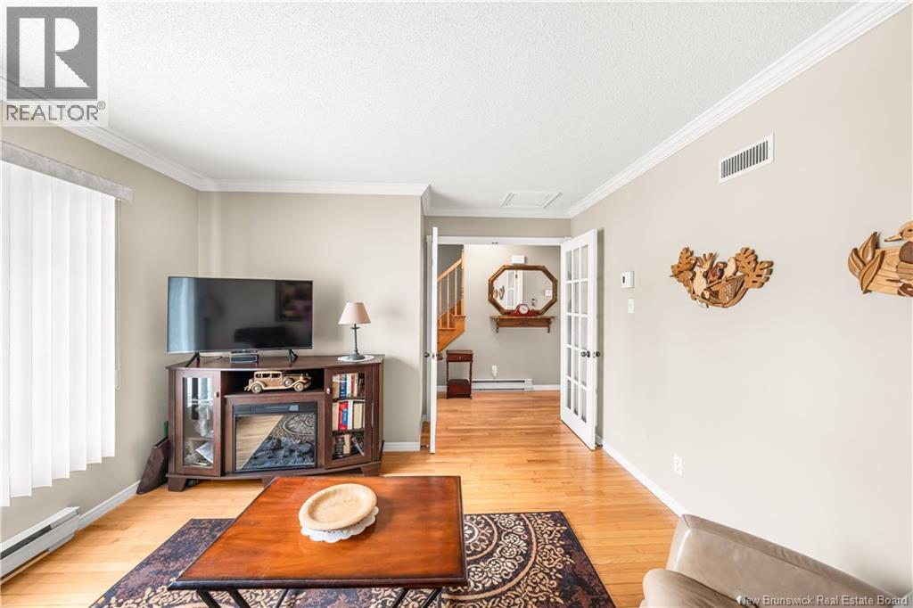 1725 Gowan Brae - 9