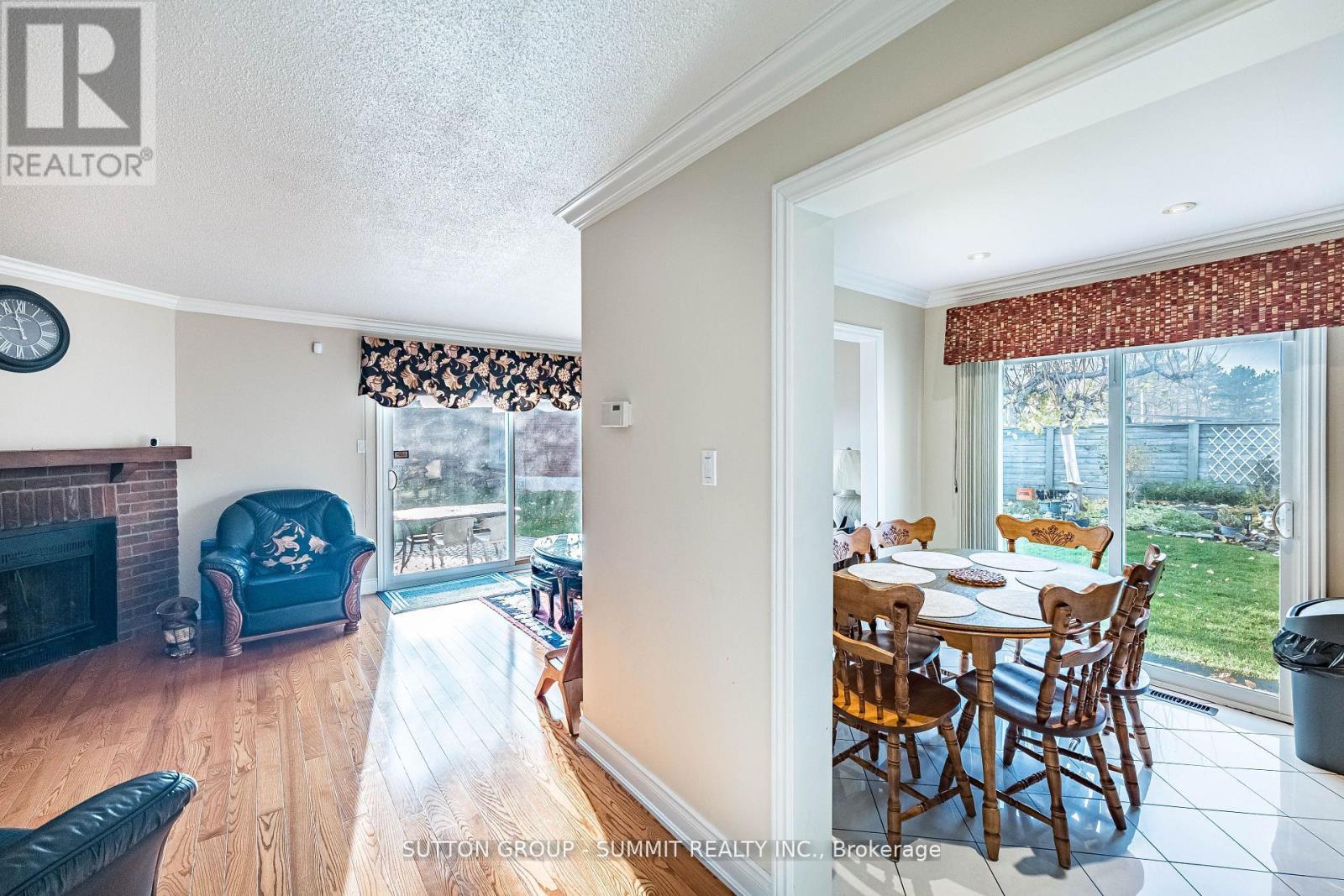 4284 SAWMILL VALLEY DRIVE - 11